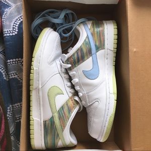 Nike Dunk size 8 women’s Air Force 1 baby blue